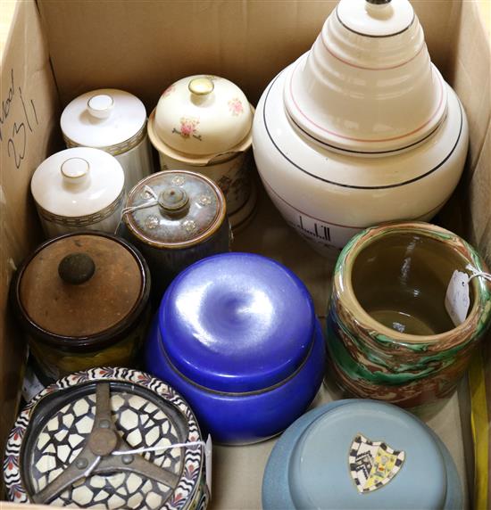 A Royal Doulton Toad Rock tobacco jar, a large Dunhill jar, an agate ware jar and 14 others, various (17)